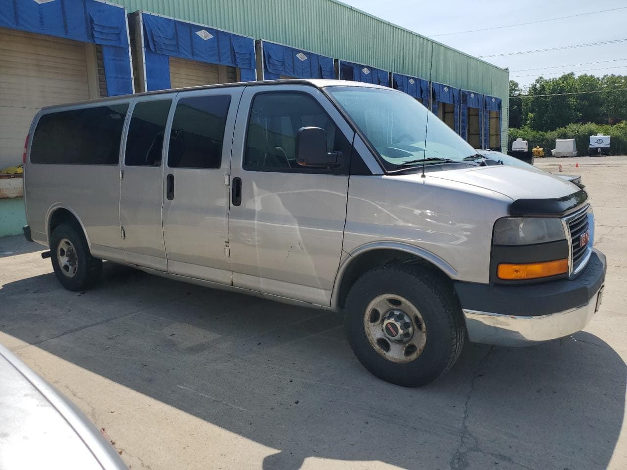2008 GMC Savana G3500 - foto 4