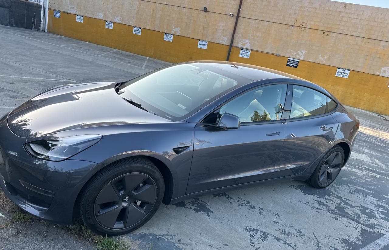 2023 Tesla Model 3 - foto 2