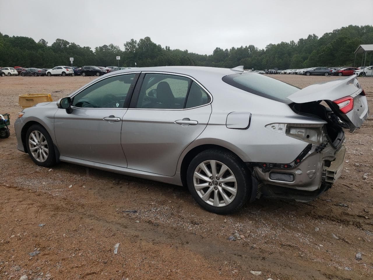 2019 Toyota Camry L - foto 2