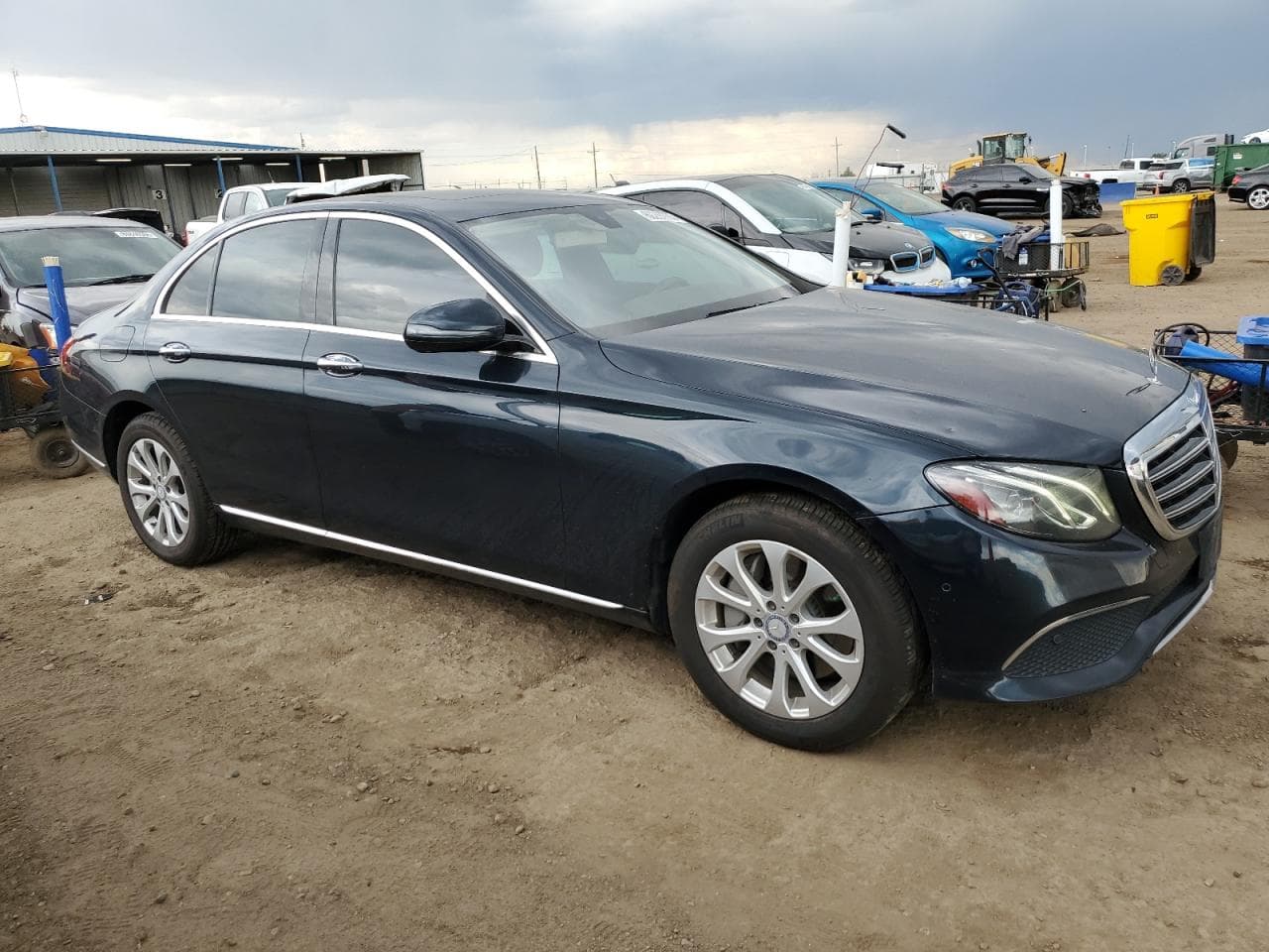 2017 Mercedes-Benz E 300 4Matic - foto 4
