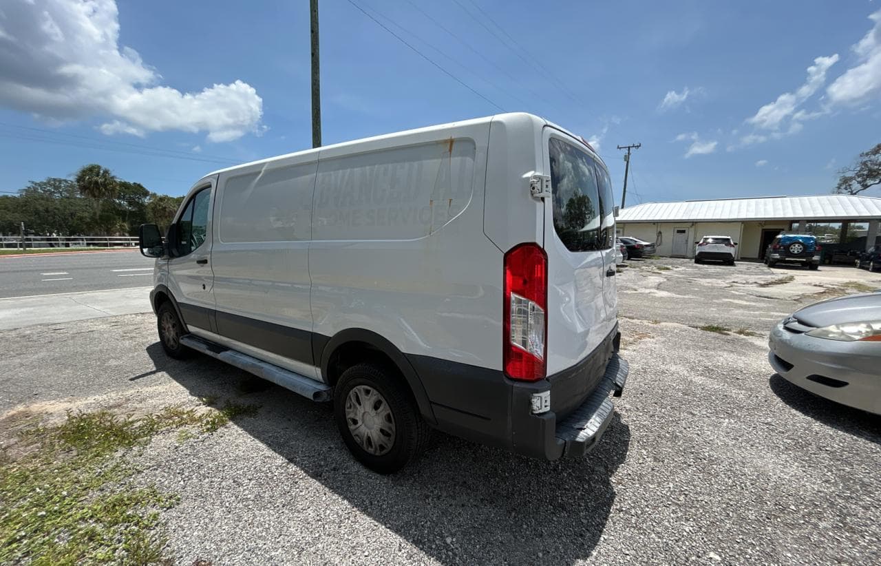 2015 Ford Transit T-250 - foto 3