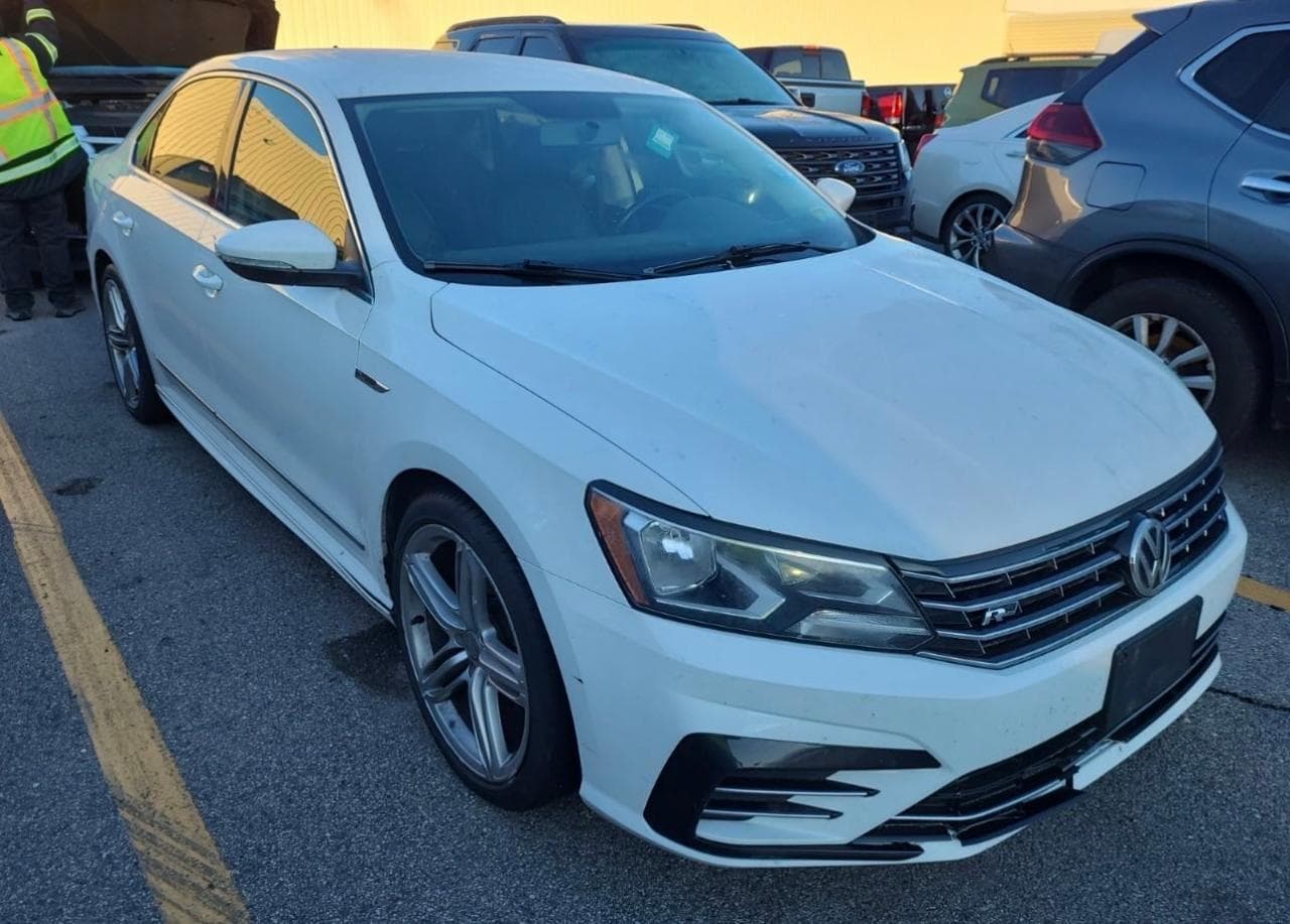2017 Volkswagen Passat R-Line