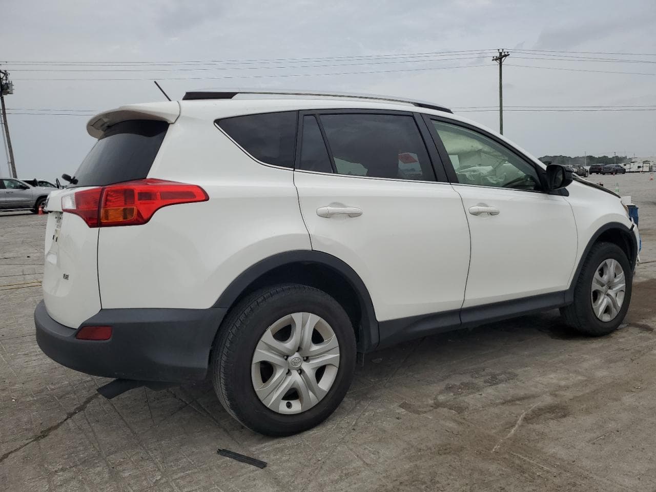 2015 Toyota Rav4 Le - foto 3