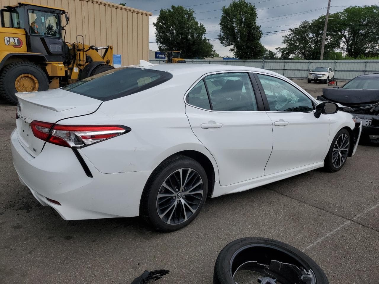 2020 Toyota Camry Se - foto 3