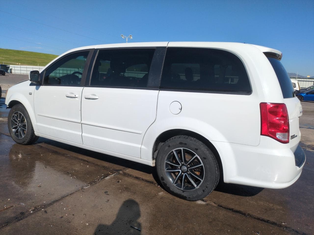 2014 Dodge Grand Caravan Sxt - foto 2