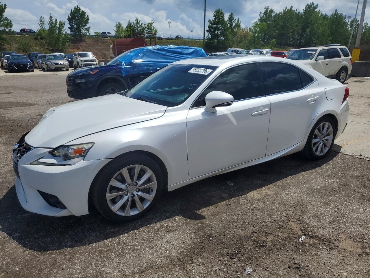 Lexus IS 2016 z USA