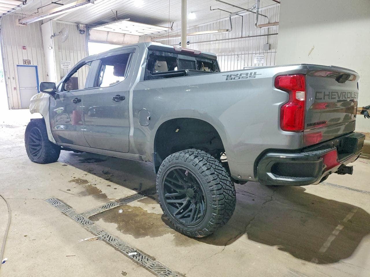 2021 Chevrolet Silverado K1500 Lt Trail Boss - foto 2