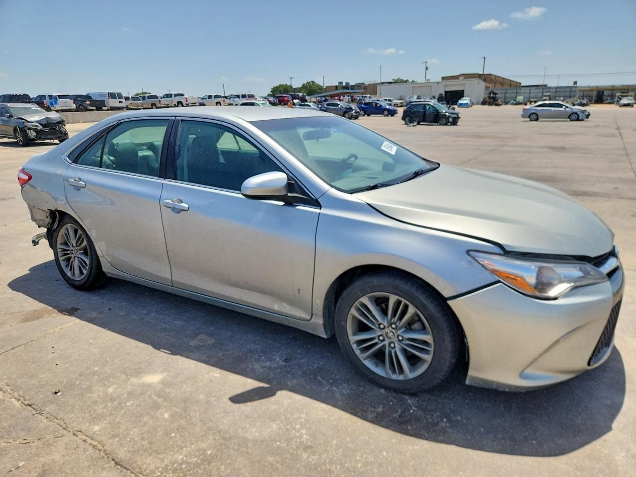 2015 Toyota Camry - foto 4