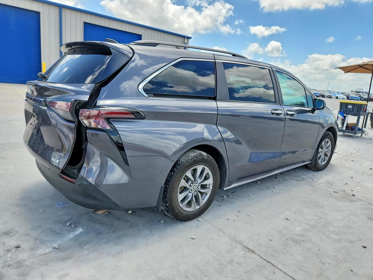 2025 Toyota Sienna Xle 8-Passenger - foto 3