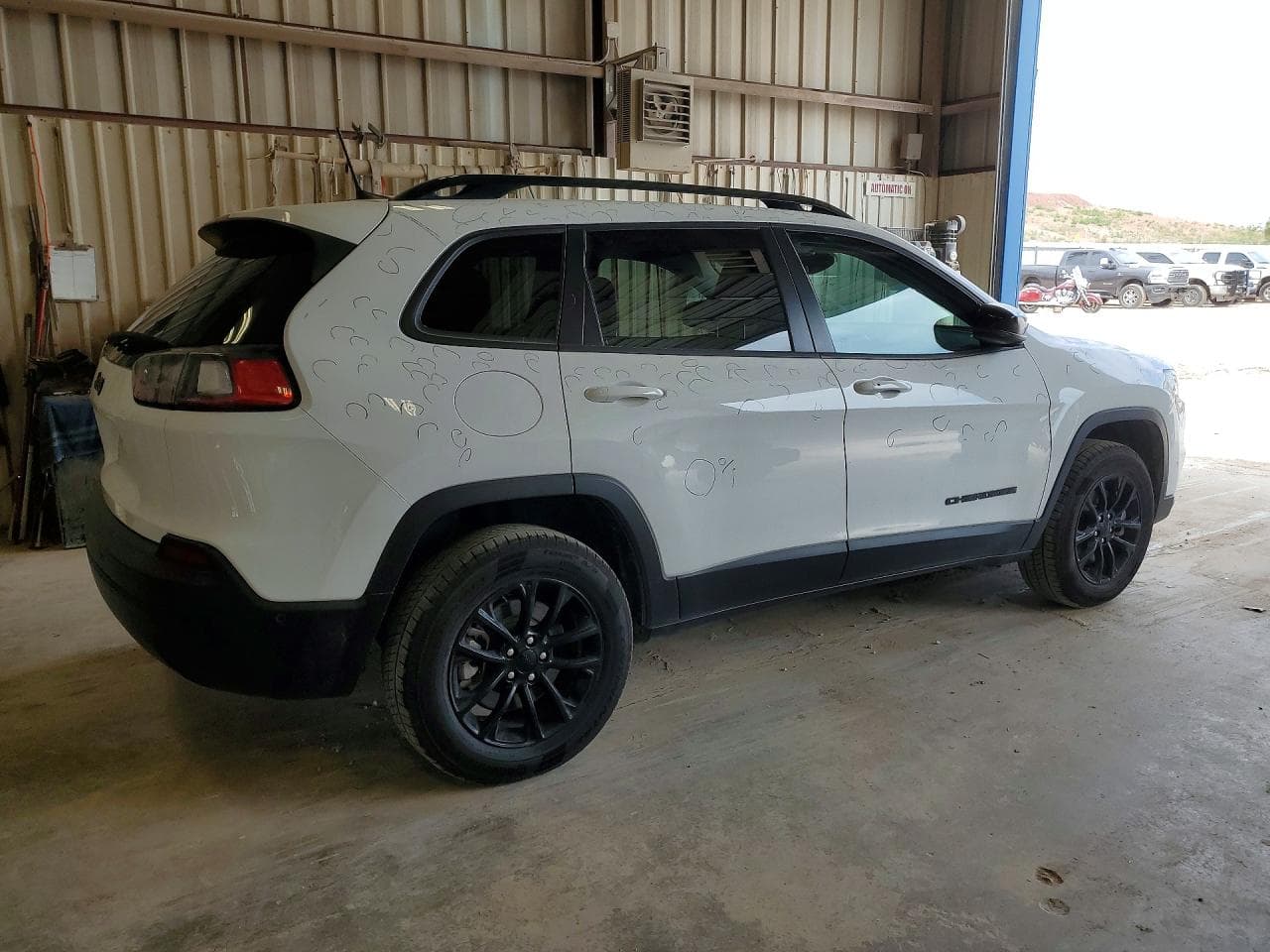 2023 Jeep Cherokee Altitude Lux - foto 3