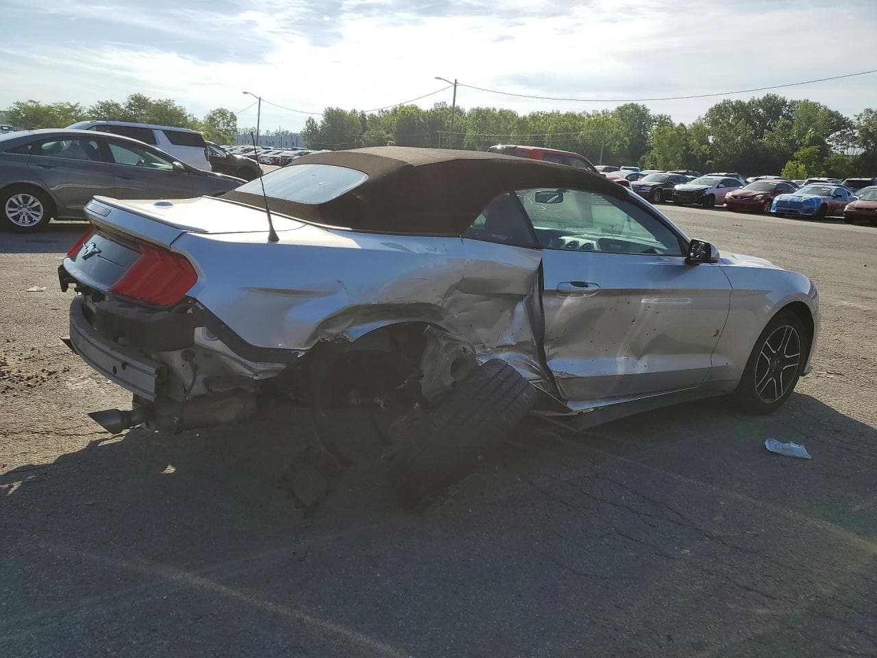 2019 Ford Mustang - foto 3