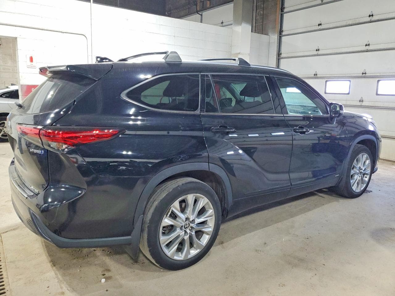 2023 Toyota Highlander Hybrid Limited - foto 3