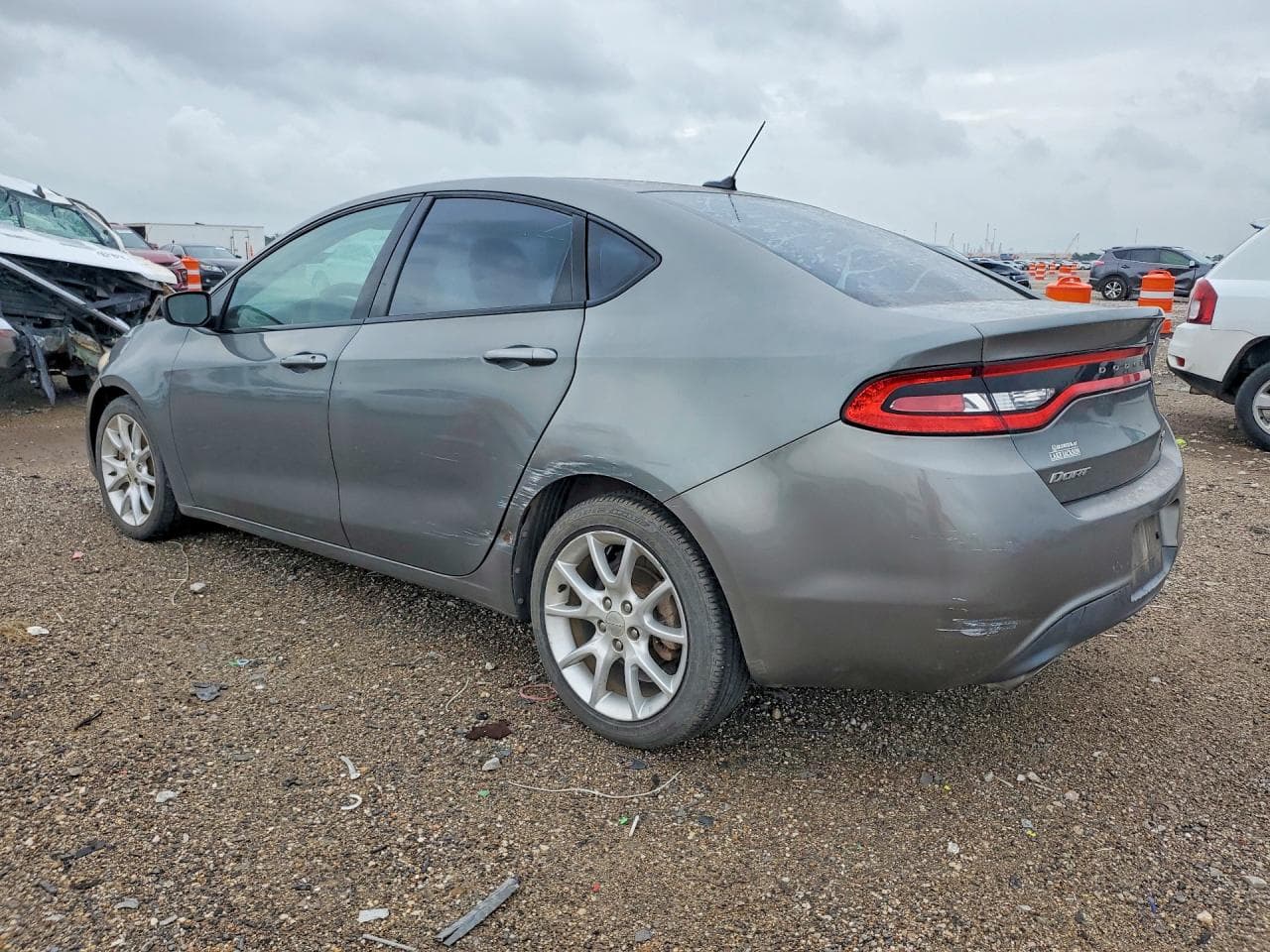 2013 Dodge Dart Sxt - foto 2