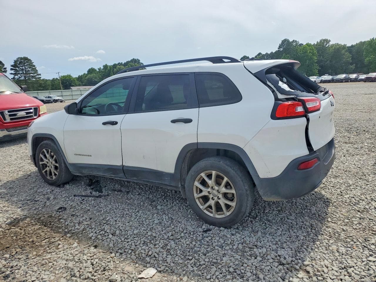 2016 Jeep Cherokee Sport - foto 2