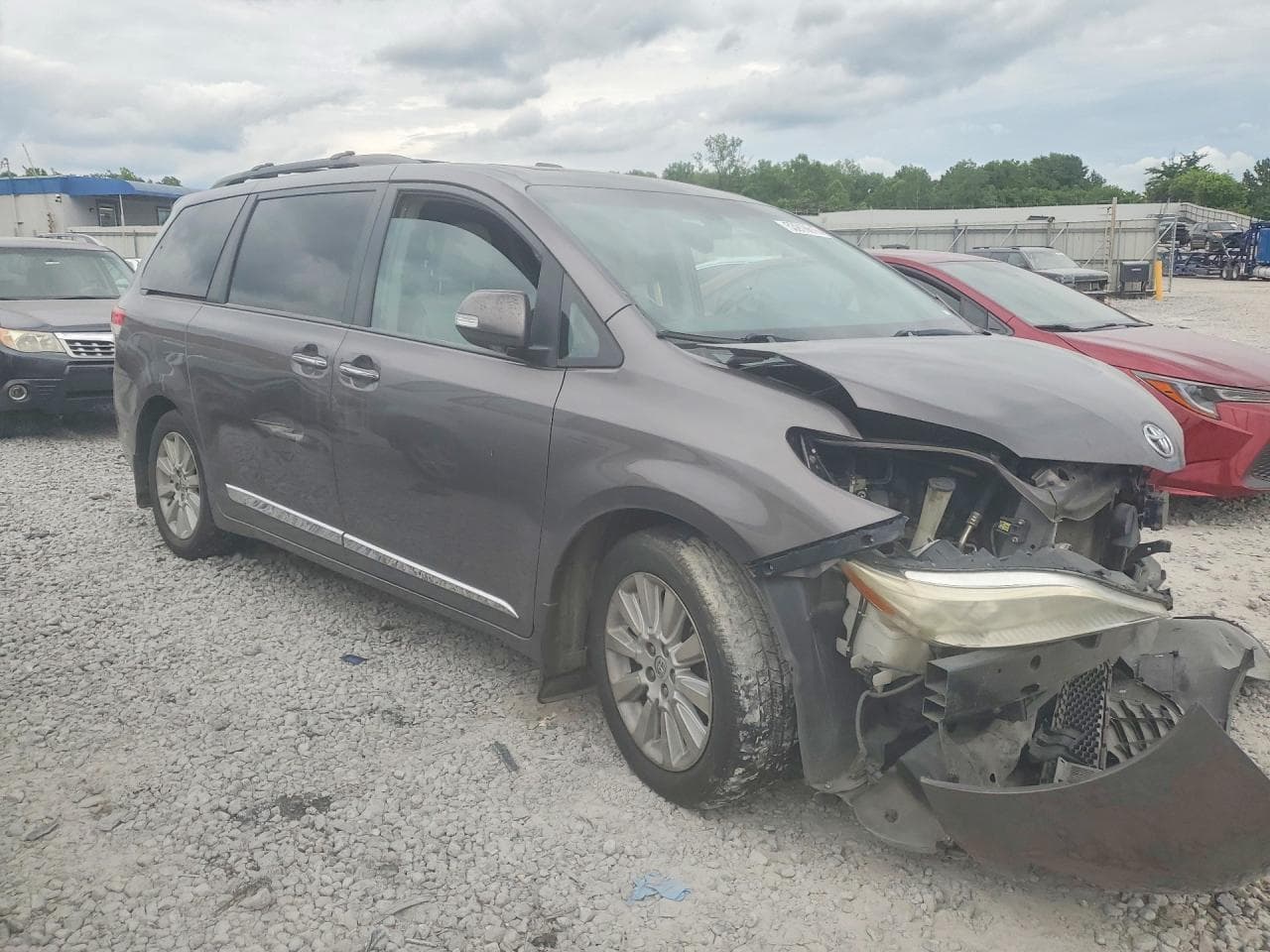 2013 Toyota Sienna - foto 4
