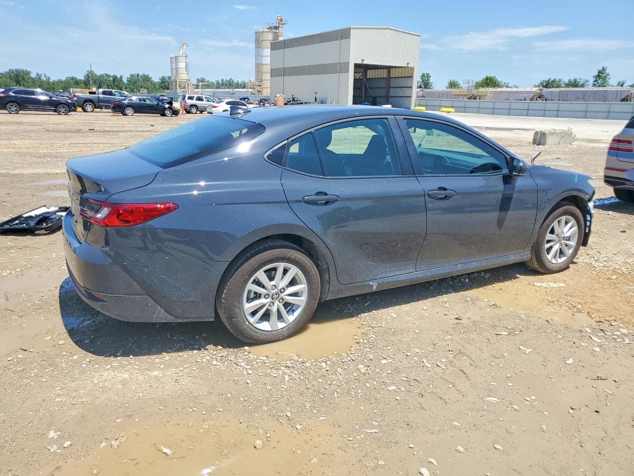 2026 Toyota Camry Le - foto 3