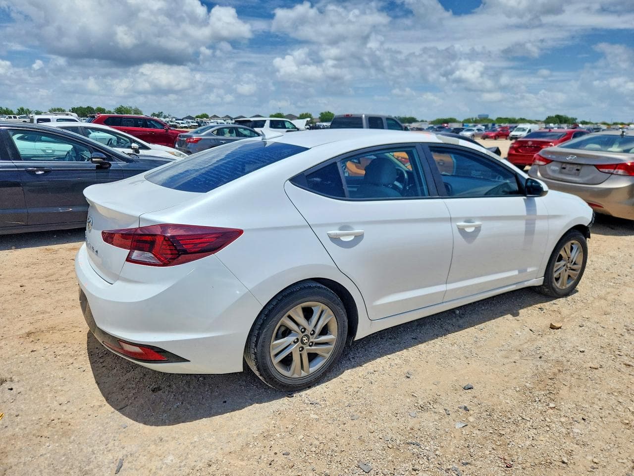 2019 Hyundai Elantra Sel - foto 3