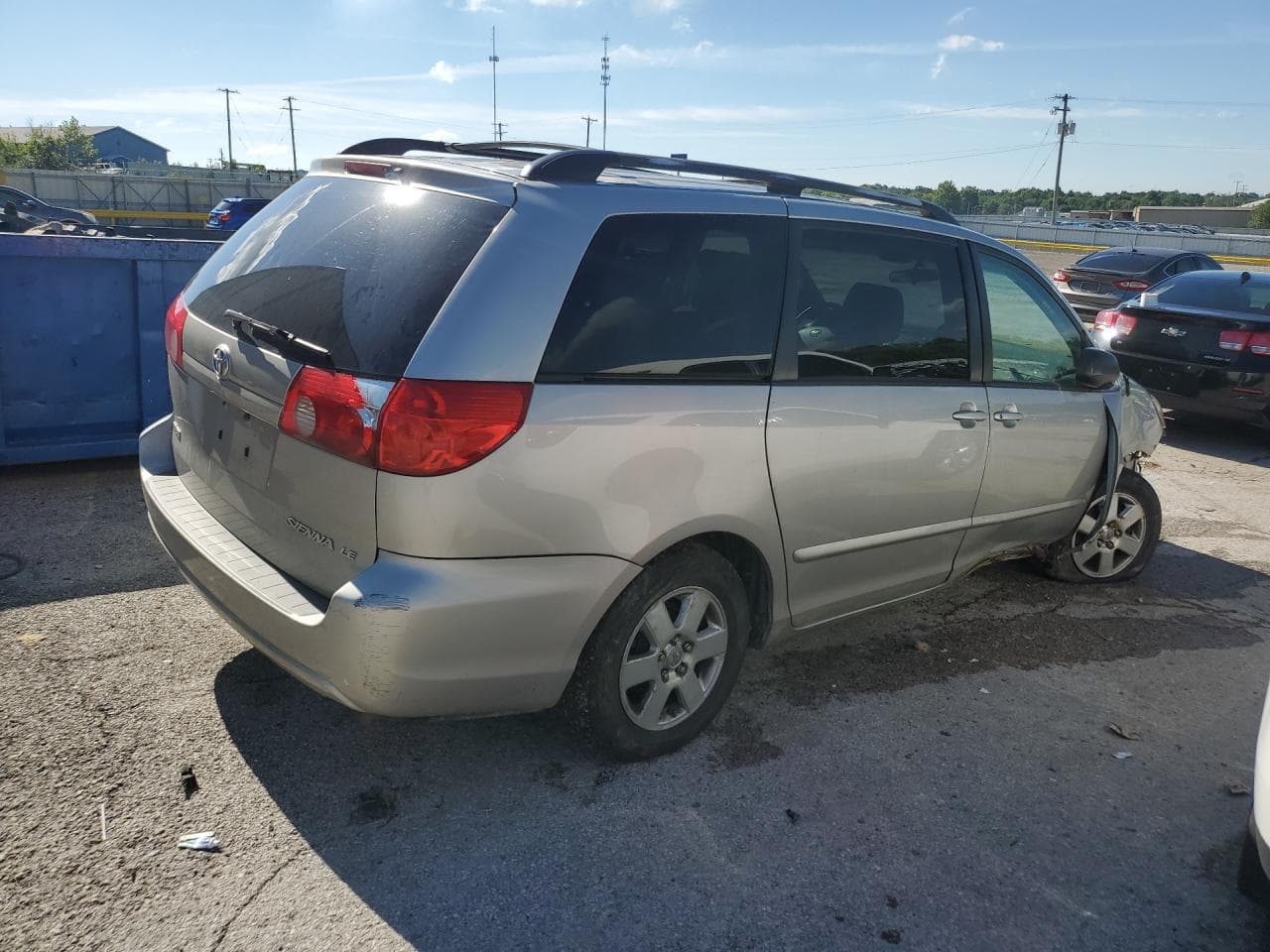 2009 Toyota Sienna Le 7-Passenger - foto 3