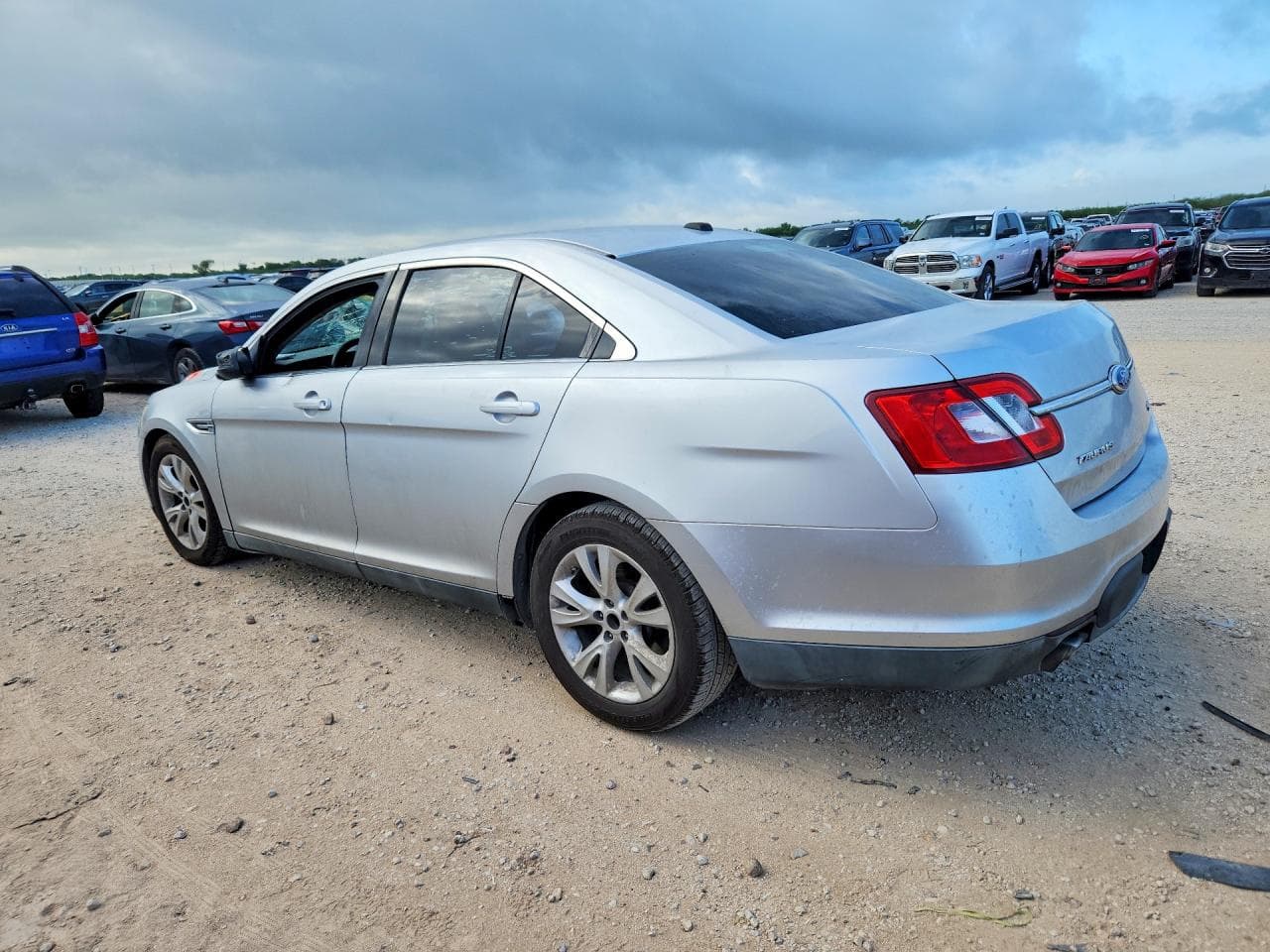 2011 Ford Taurus Sel - foto 2