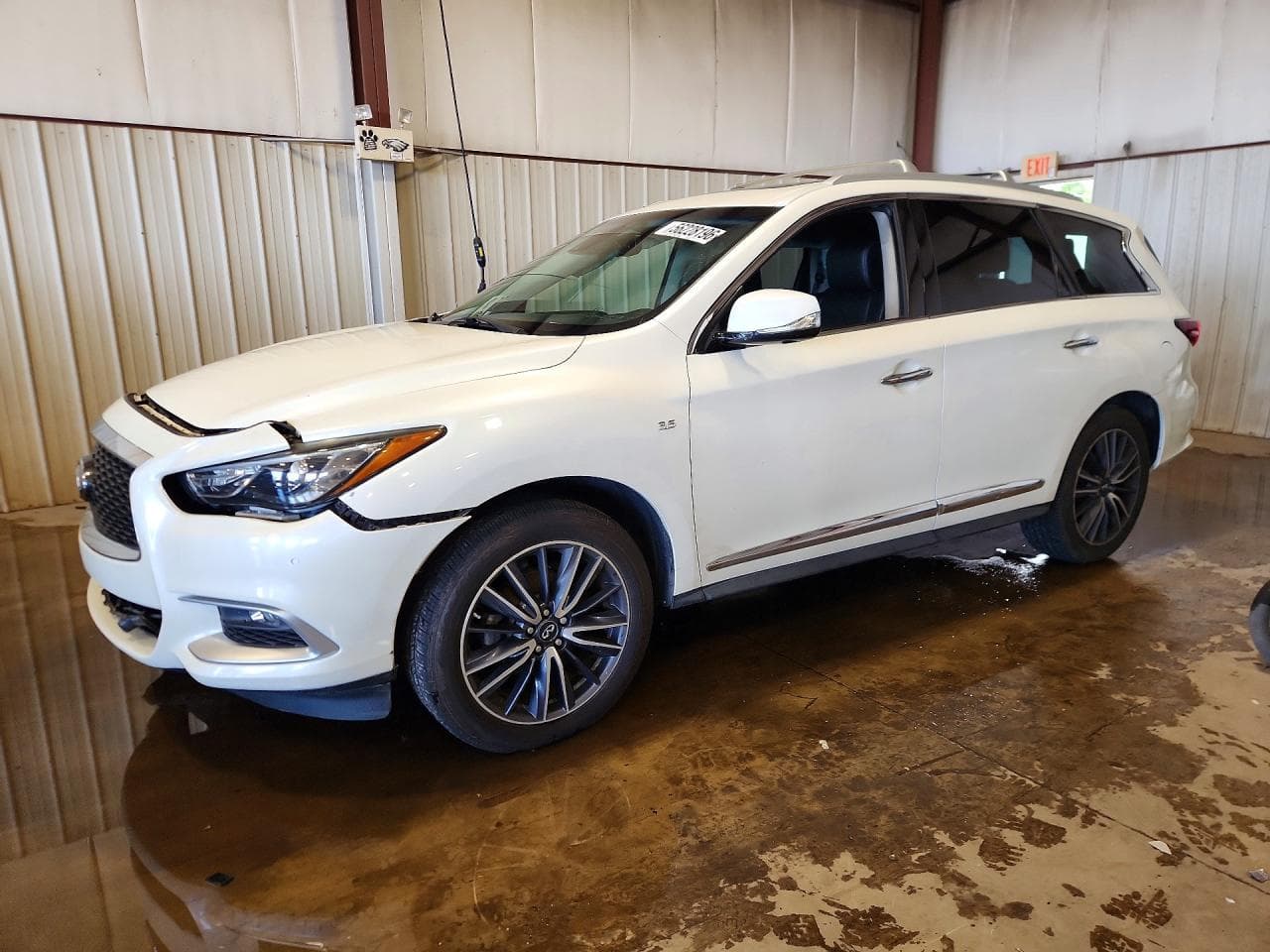 Infiniti QX60 2016 z USA