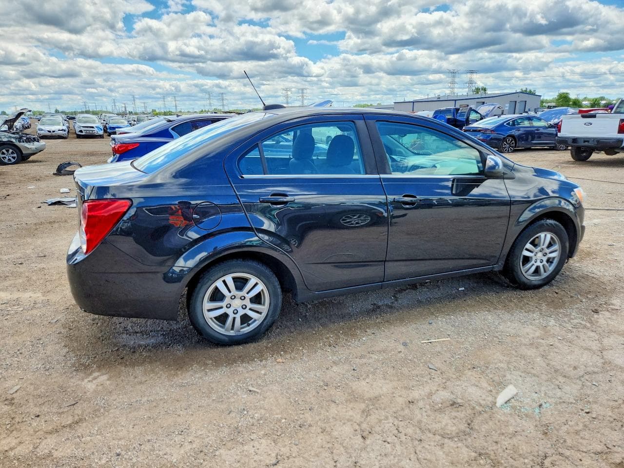 2015 Chevrolet Sonic Lt - foto 3