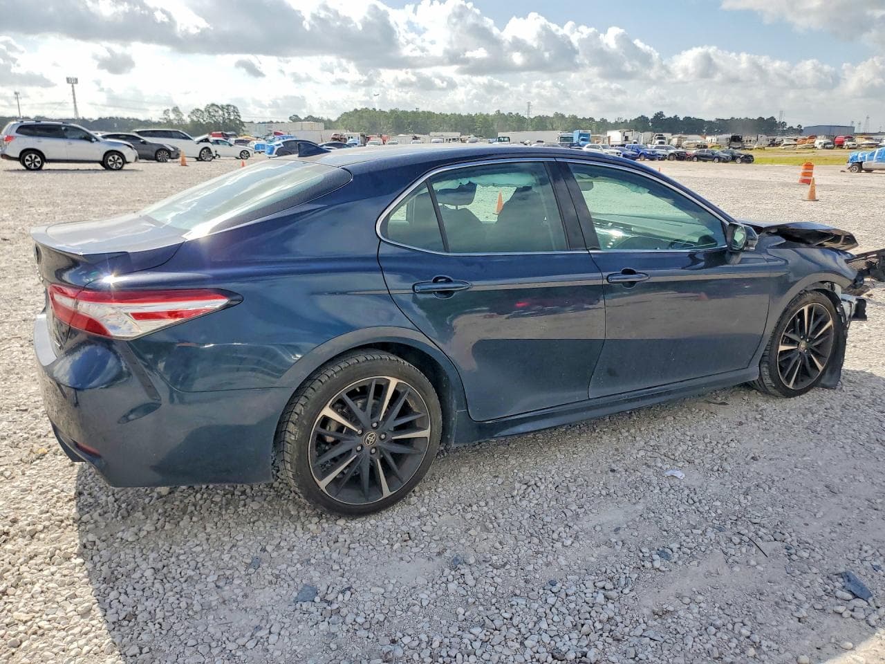 2020 Toyota Camry Xse - foto 3