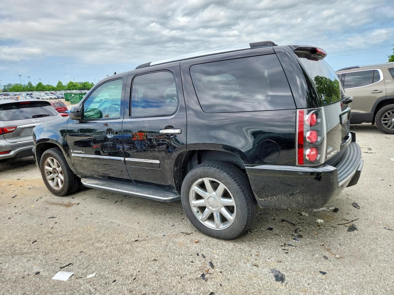 2009 GMC Yukon Denali - foto 2