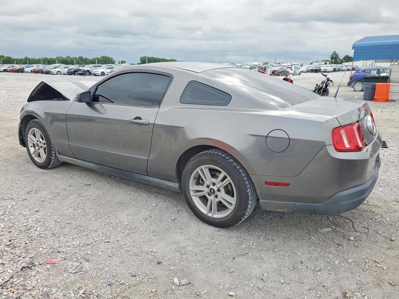 2010 Ford Mustang - foto 2
