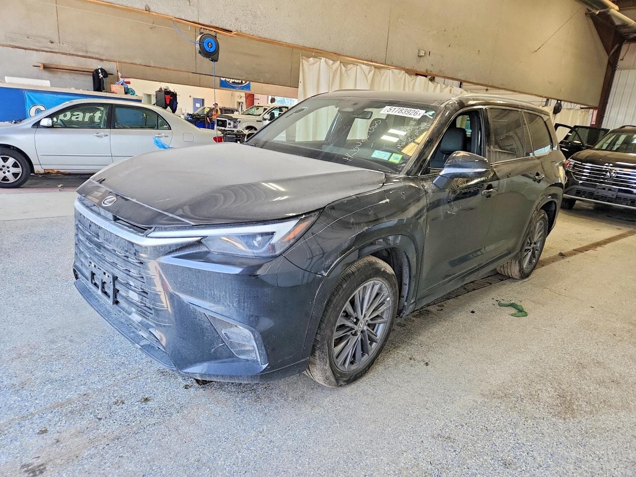 Lexus TX 2024 z USA