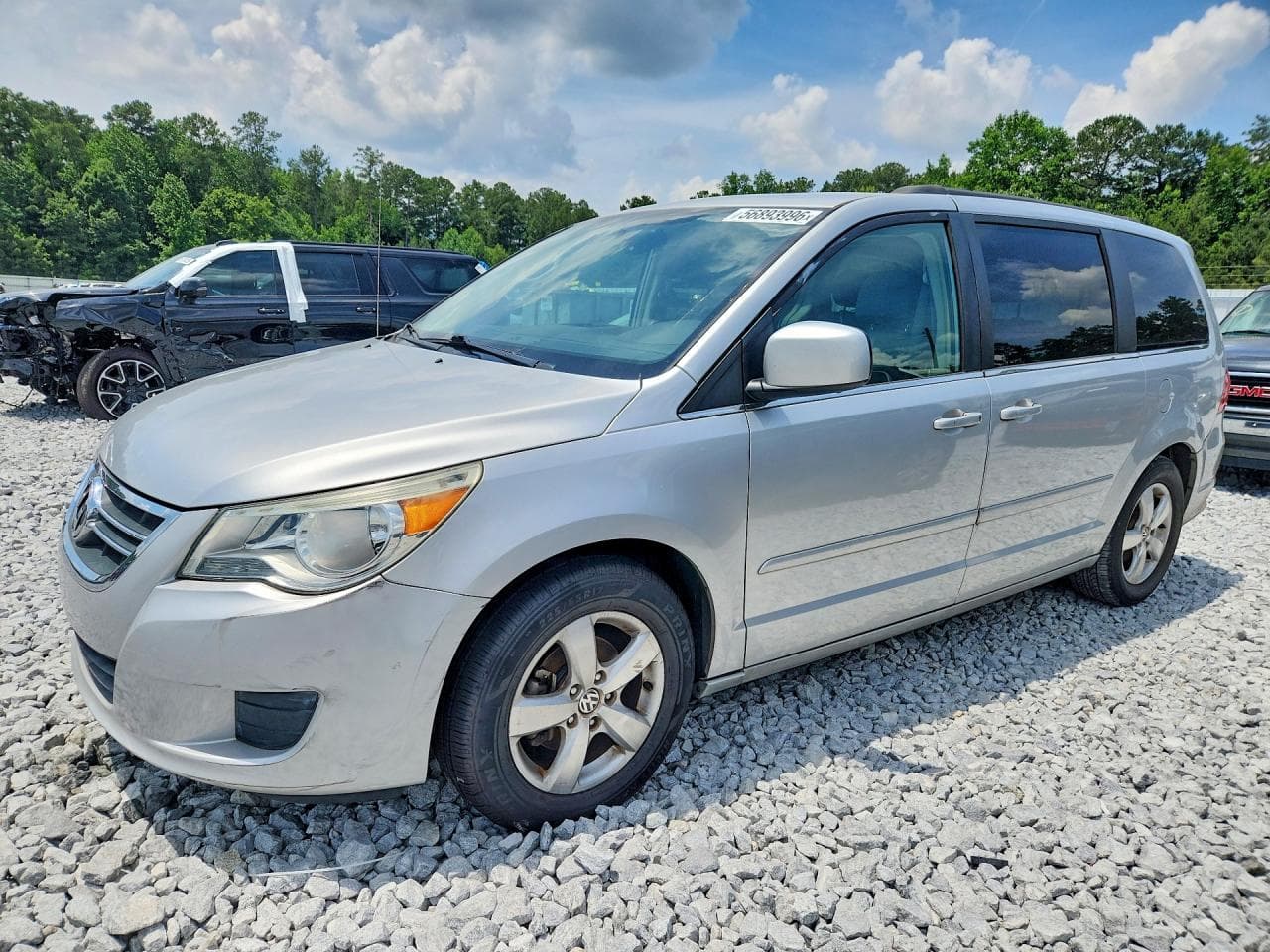 Volkswagen Routan 2011 z USA