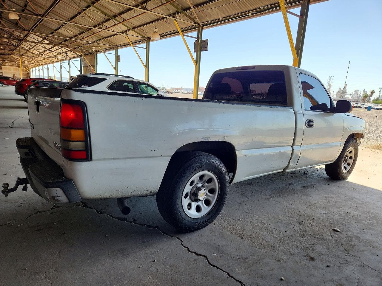 2005 GMC New Sierra C1500 - foto 3