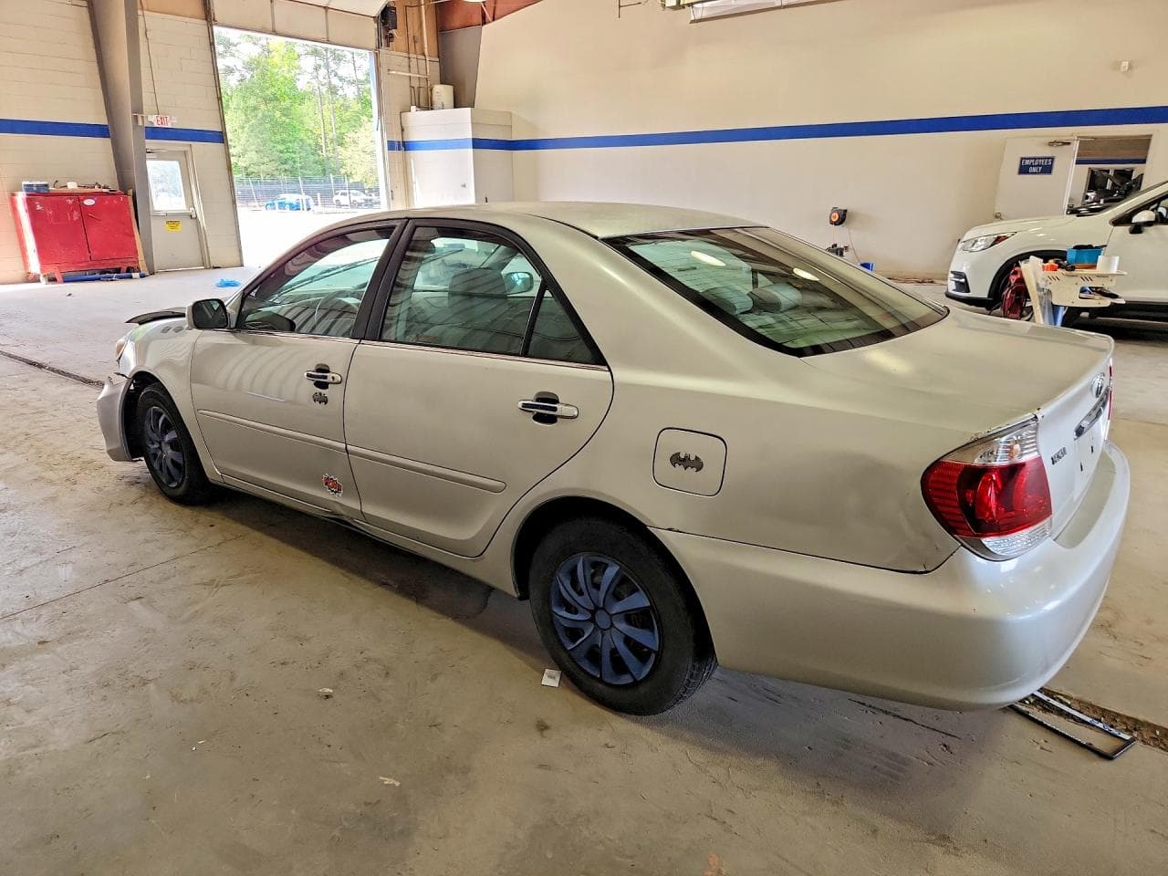 2005 Toyota Camry Le - foto 2