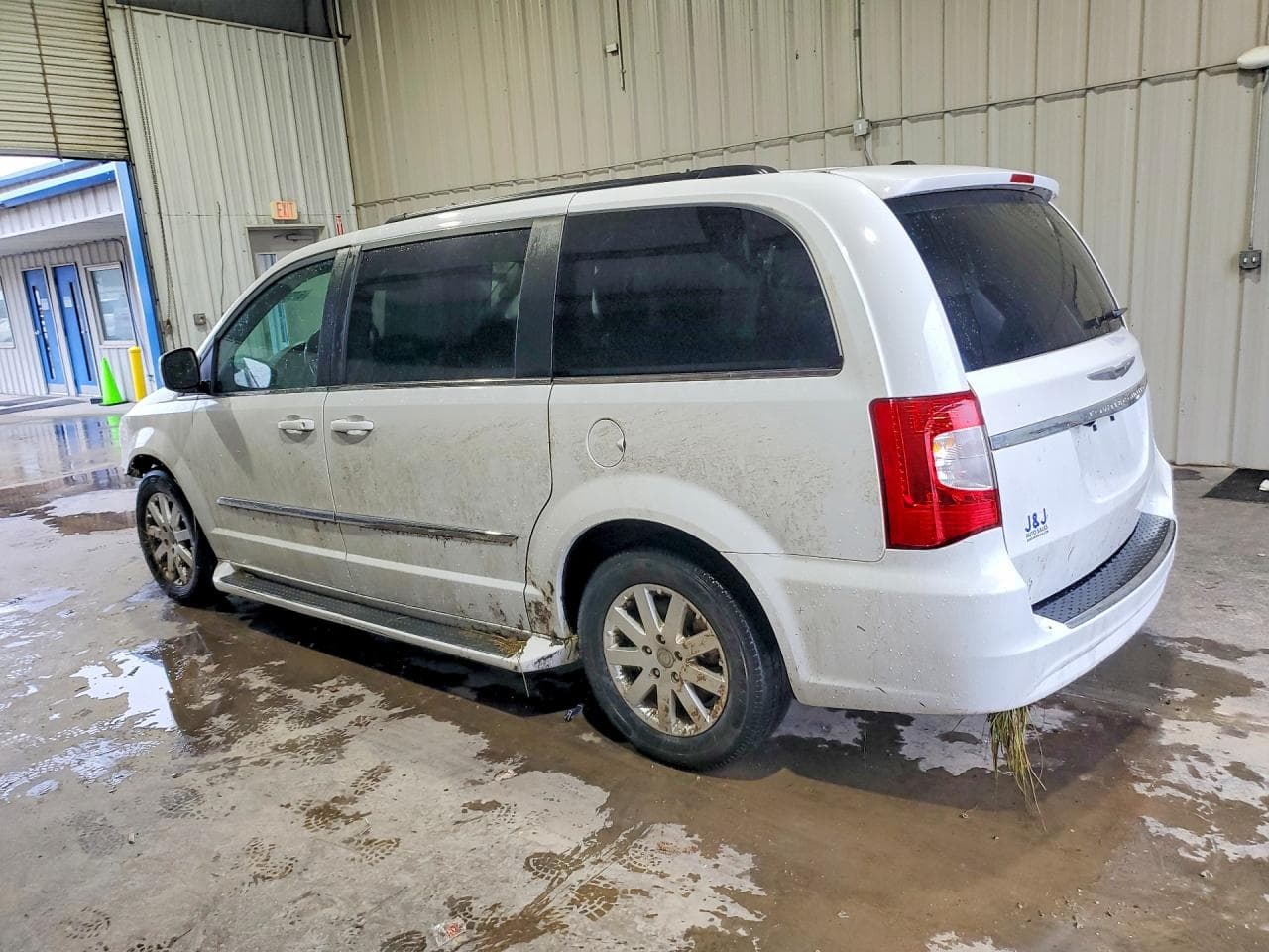 2016 Chrysler Town & Country Touring - foto 2