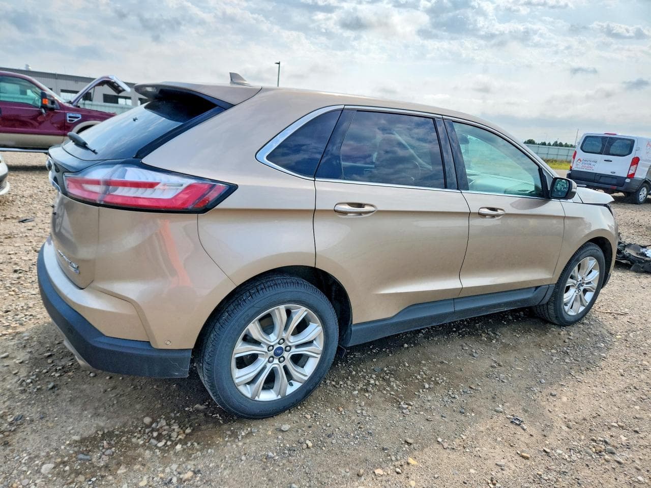 2020 Ford Edge Titanium - foto 3