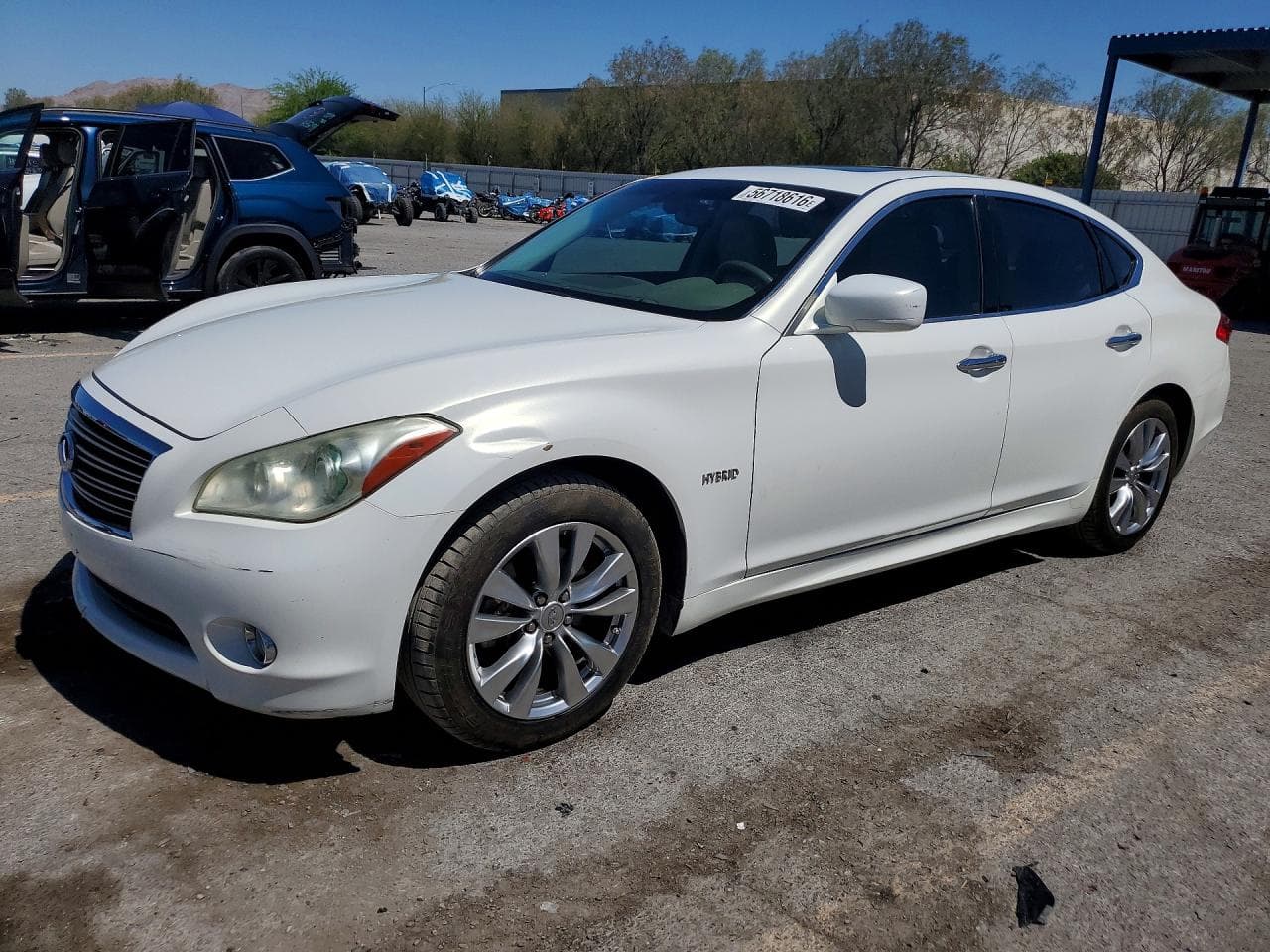 Infiniti M 2012 z USA