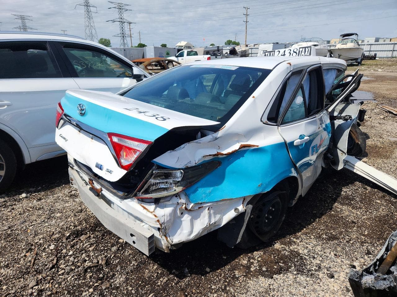 2016 Toyota Camry Hybrid Le - foto 3