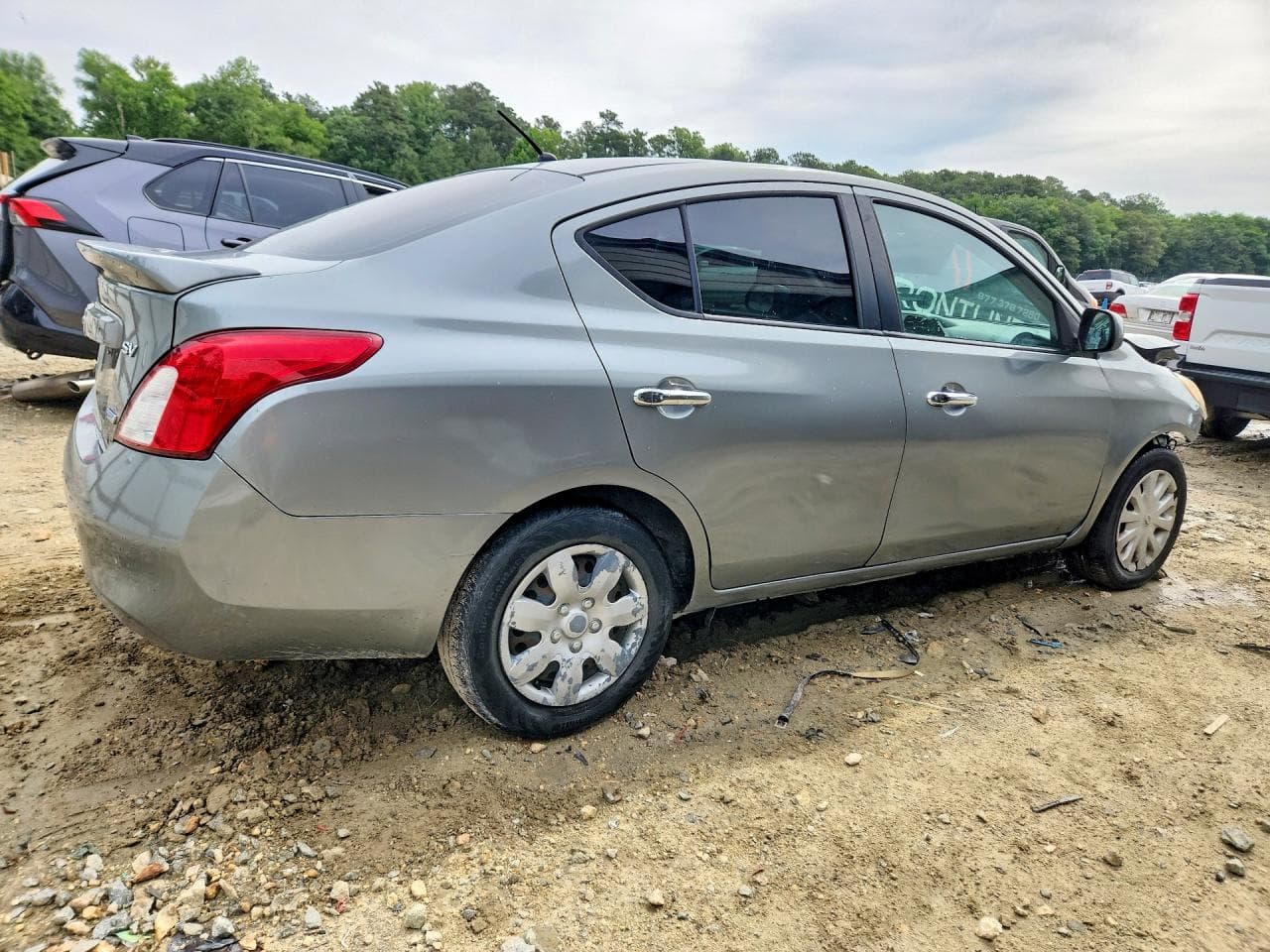 2013 Nissan Versa 1.6 S - foto 3