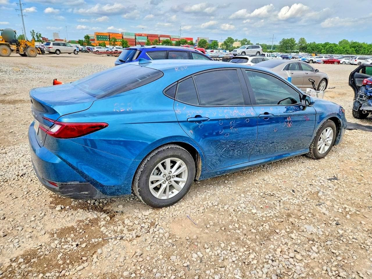 2025 Toyota Camry Le - foto 3