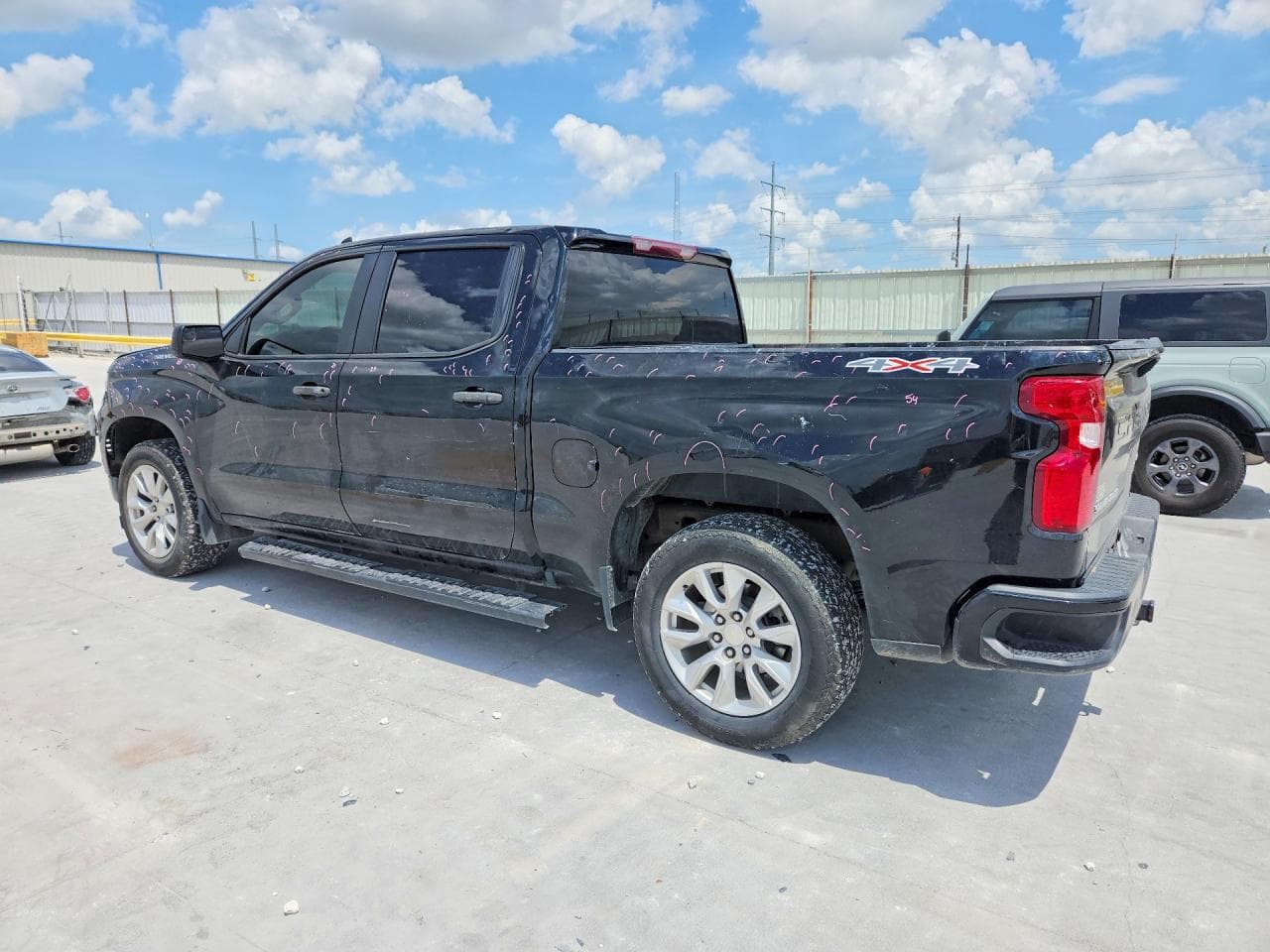 2022 Chevrolet Silverado K1500 Custom - foto 2