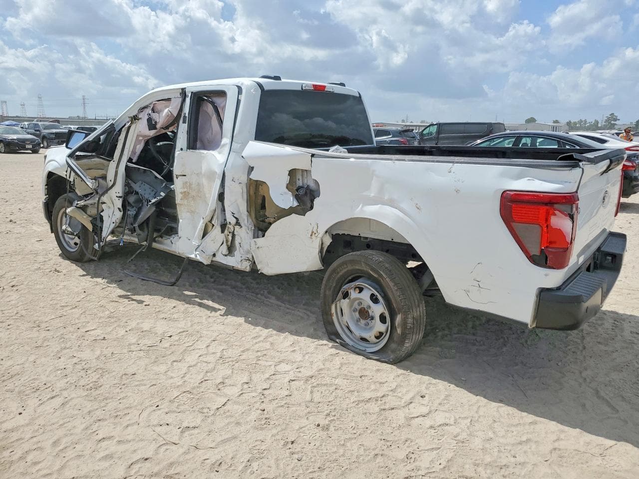 2025 Ford F-150 - foto 2