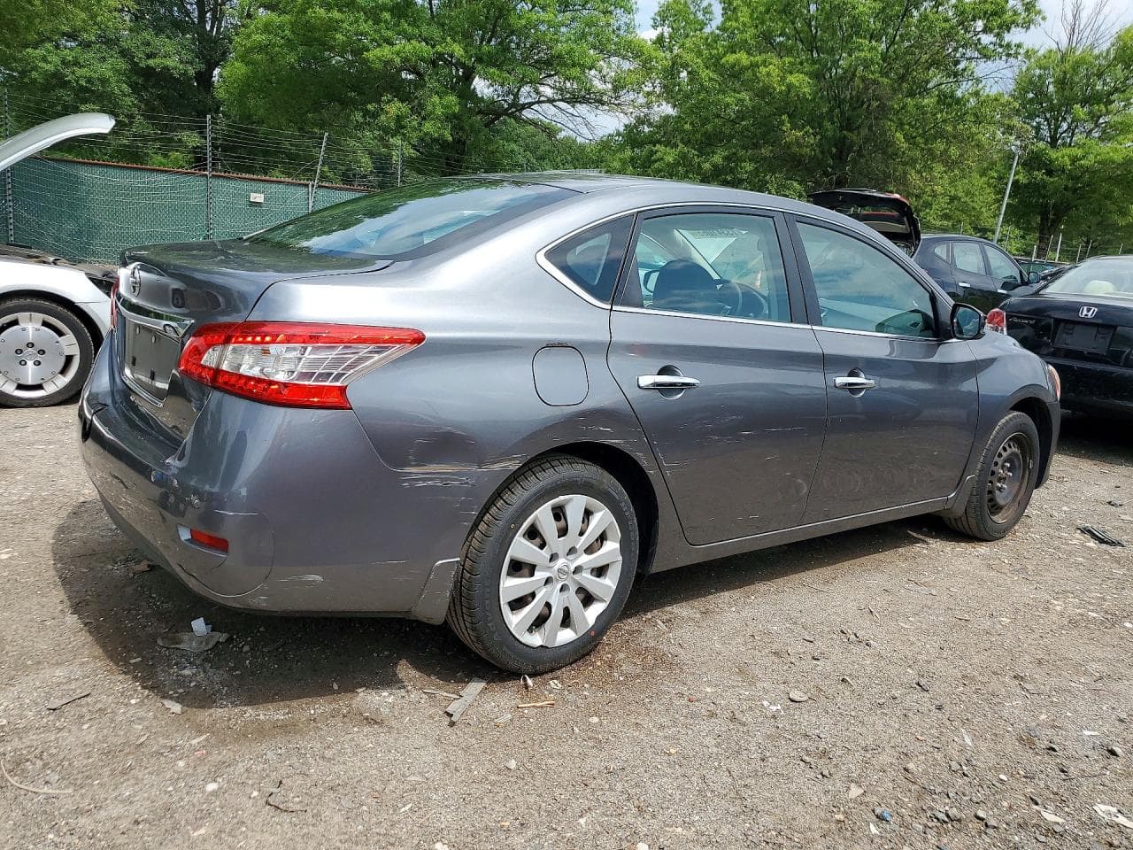 2015 Nissan Sentra S - foto 3