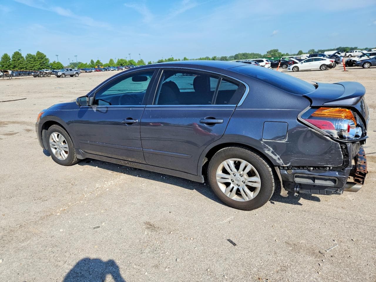2012 Niss Altima - foto 2