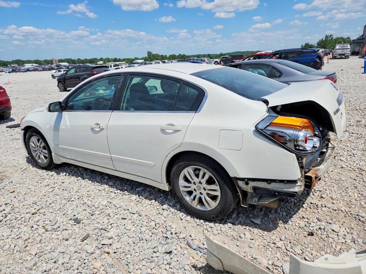 2010 Nissan Altima 2.5 - foto 2