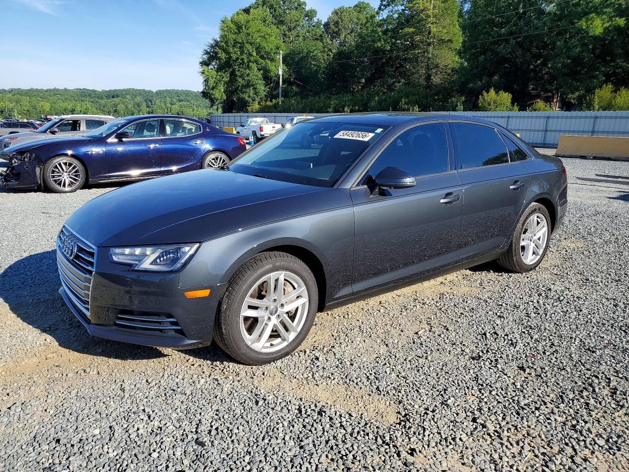Audi A4 2017 z USA