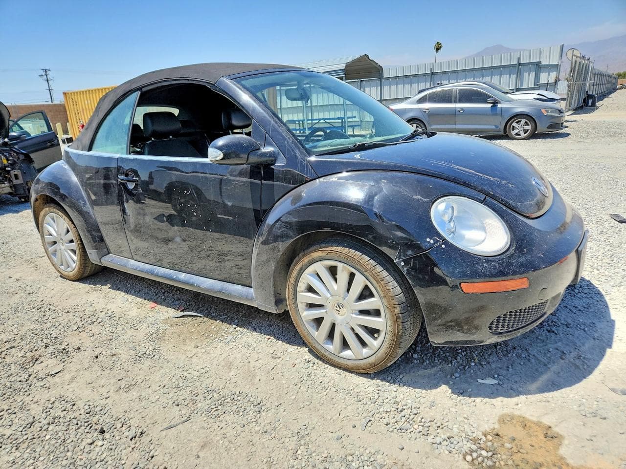 2008 Volkswagen New Beetle Convertible Se - foto 4