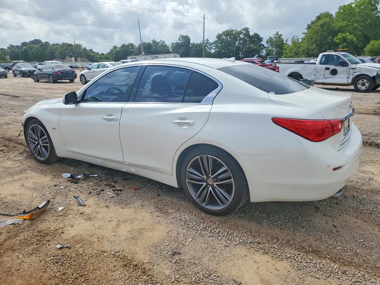 2016 Infiniti Q50 3.0T Premium - foto 2