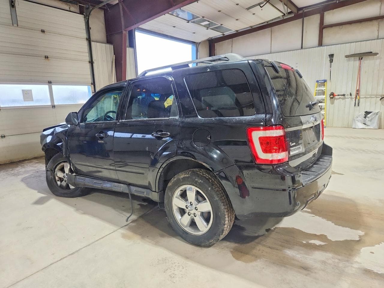 2010 Ford Escape Limited - foto 2