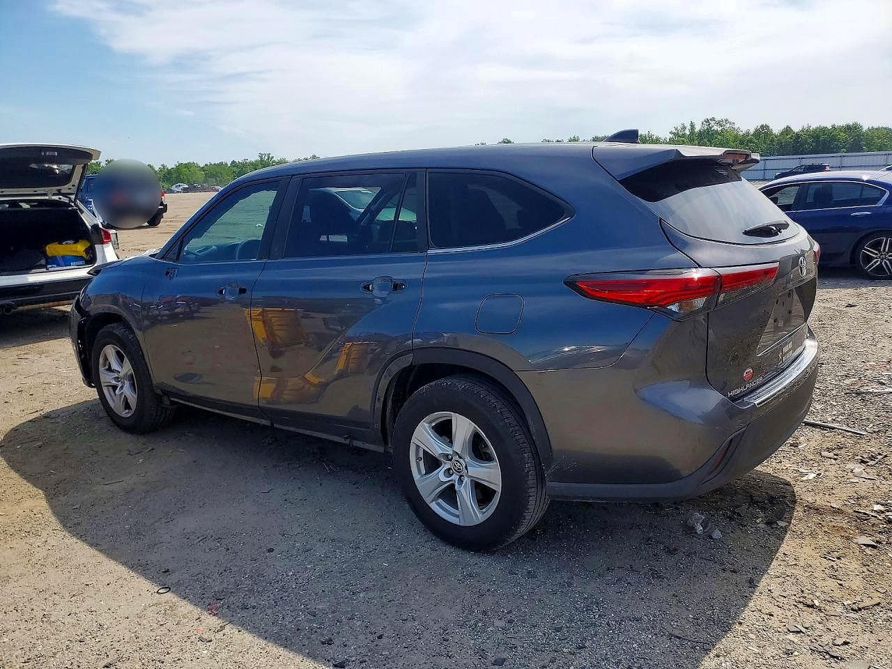 2023 Toyota Highlander Le - foto 2