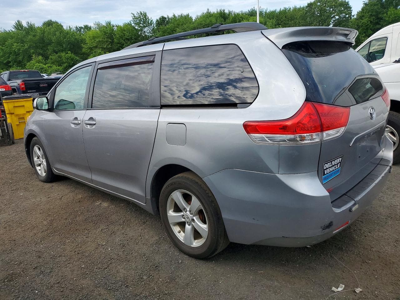 2013 Toyota Sienna Le - foto 2