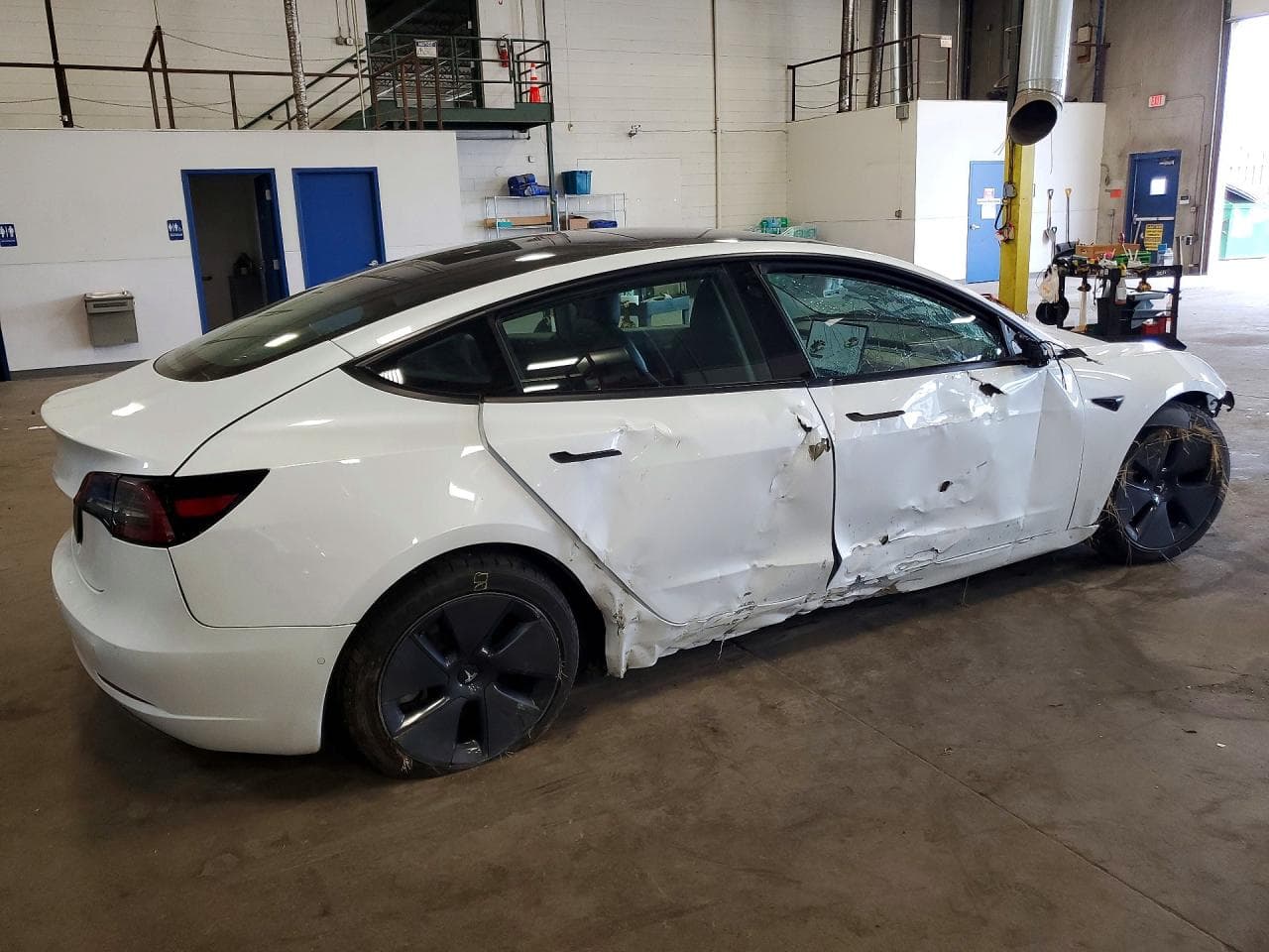 2022 Tesla Model 3 - foto 3